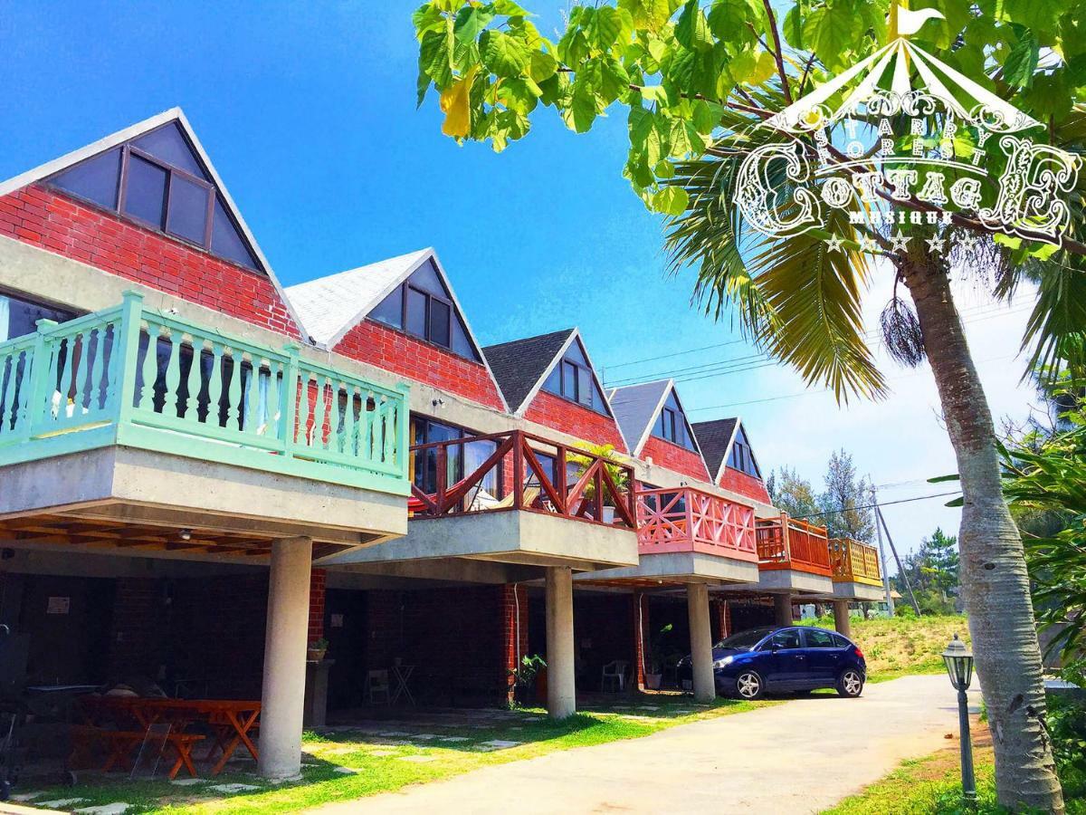 猫とピアノと星空のリゾートブティックコテージ - Starry Forest Cottage Okinawa - Onna Exterior foto